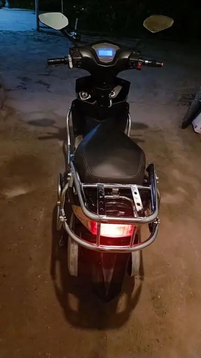 Skuter sotiladi holati yaxshi