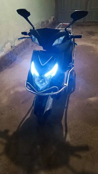 Skuter sotiladi holati yaxshi