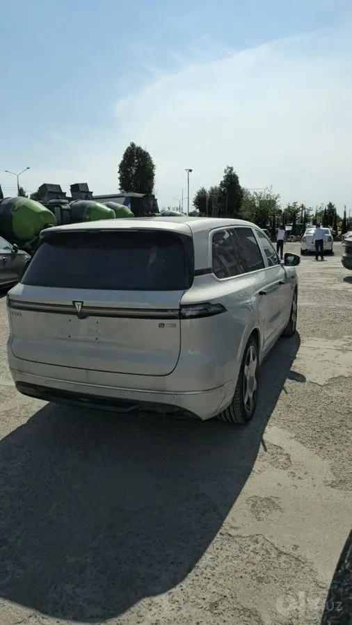 Deepal S09 Ultra+ Kumushga oq qoraga oq siniyga oq