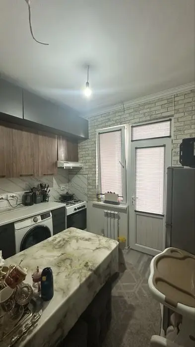 Olmos mahalla yashnobod 3 honali kvartira srochno sotiladi