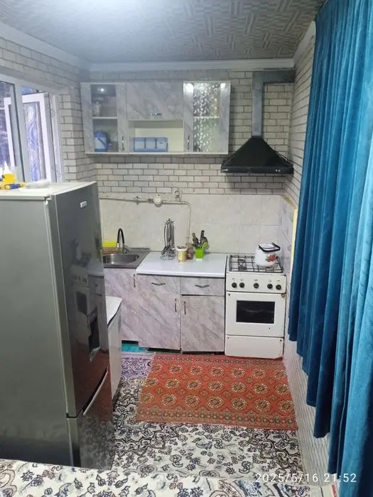 2 xonali kvartira srochna sotiladi