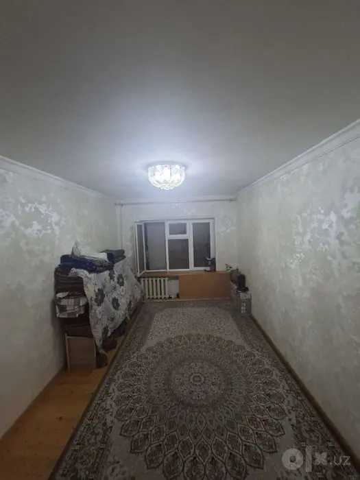 padval bor orqada hovlisi ham bor balkon 3/6 80m kv
