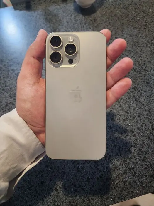 iPhone 15pro max sotiladi