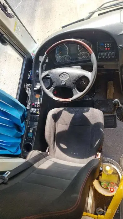 автобус ЮТОНГ 6852