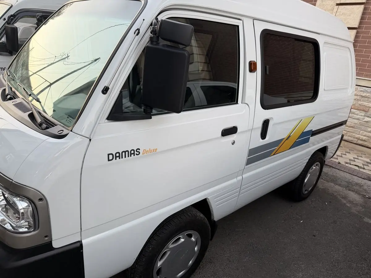 Damas  combi  sotuvda