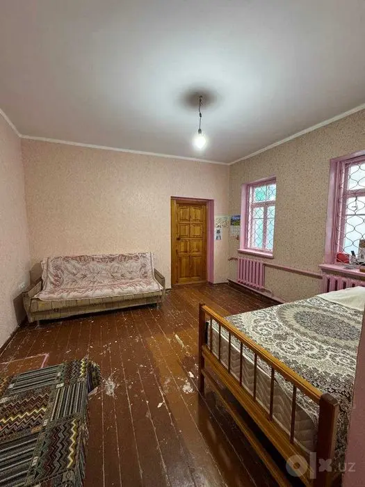 Срочно! 2 комн. коттедж в общем дворе. 52м2. Рисовыый базар. Мирабад