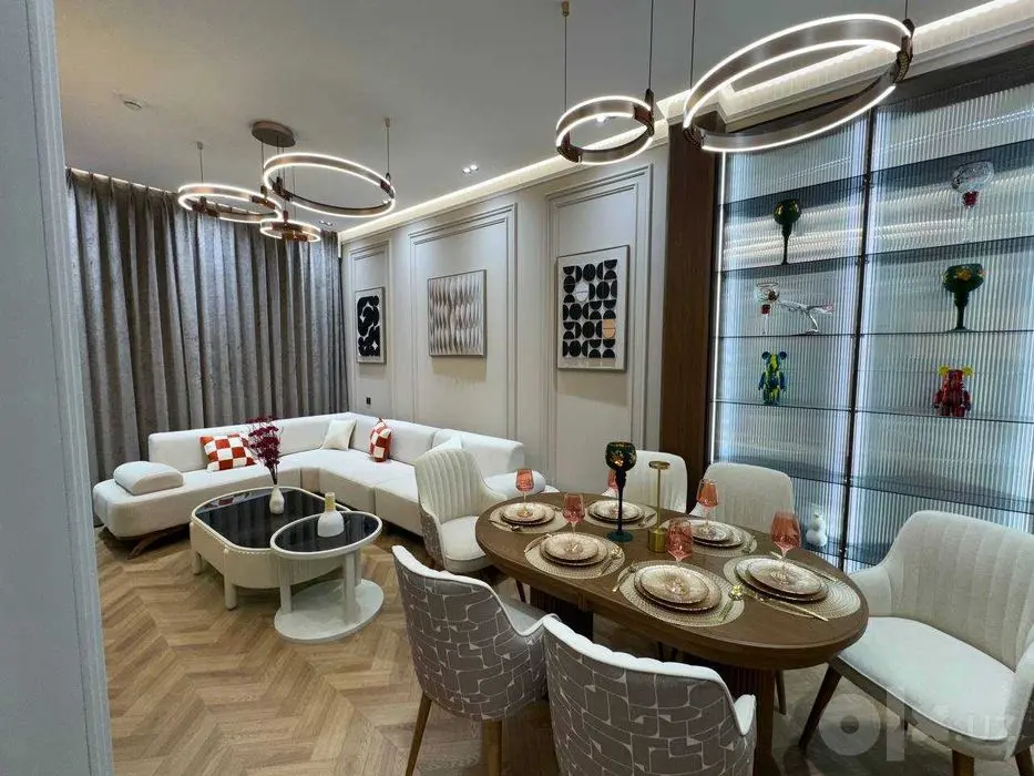 Мирзо-Улугбек, Regnum Plaza;   4/4/15   105м2. Сайрам, Максим Горький;