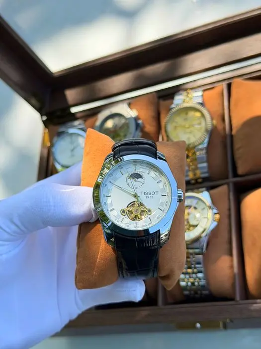 Tissot le locle open heart style
