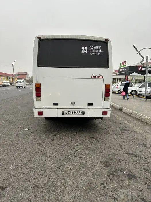 Isuzu aftobus sotiladi