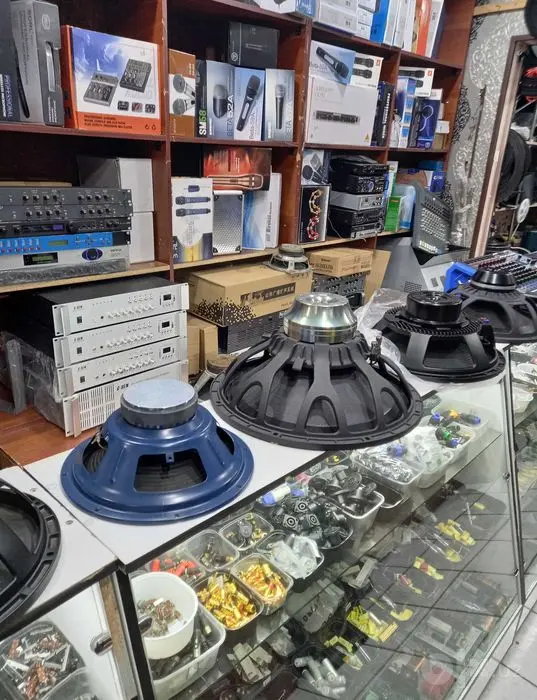 Кабеля шнуры разьемы Aux Xlr Rca Jack Spikon Tv звуковое оборудование.