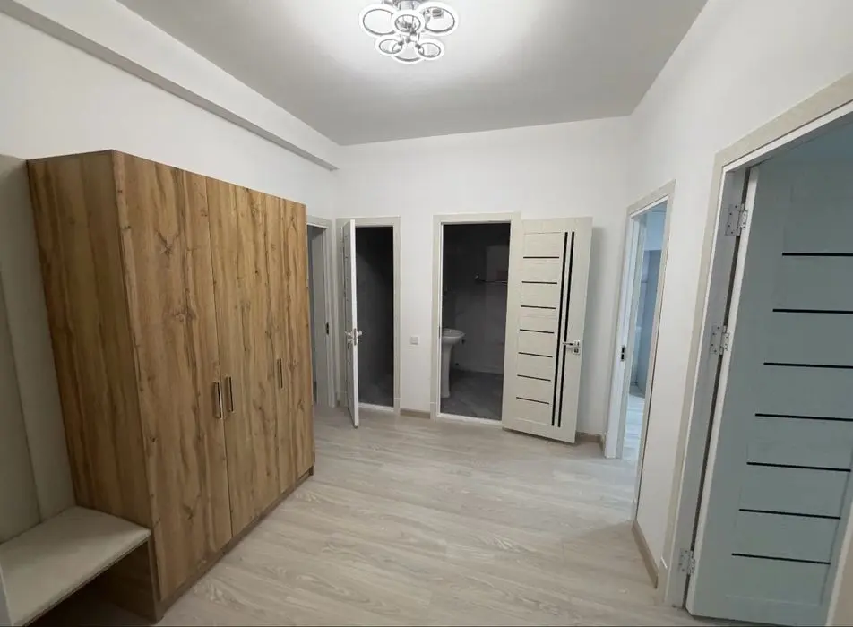 Код 910  Продается 3/10/10 ком квартира куйлюк массив 5 Новостройка