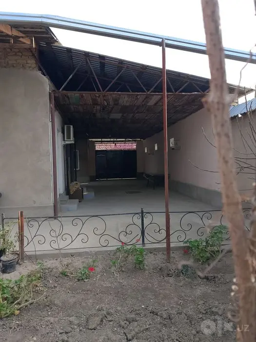 Аранчада ховли сотилади