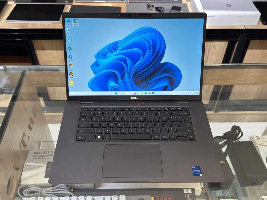 DELL Latitude 7530 Intel Core i5-1245U озу16гб 512ssd Сенсорный