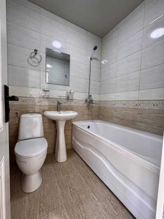 2 комн. квартира на земле. Сергели. Дарё Буйи. 30м2. Евроремонт. Двор