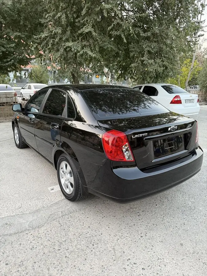 Chevrolet Jentra 3-P elegant plus Prapan Gaz Yumshoq balon Stop