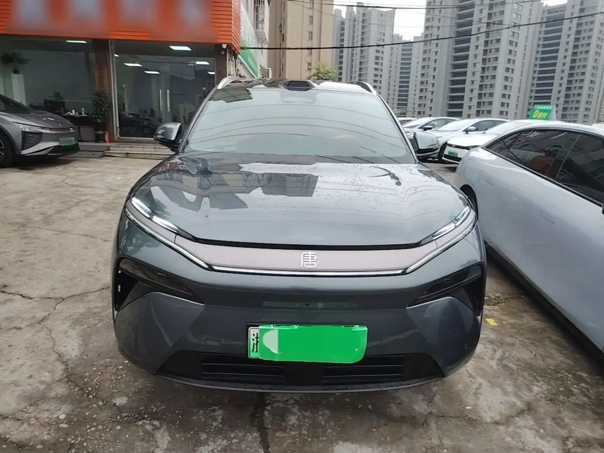 BYD Tang L, 670km Flagship