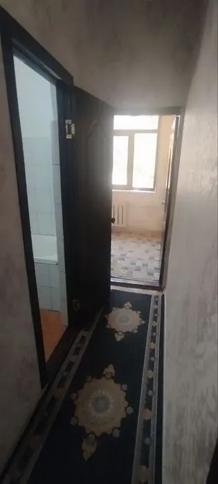 Tinchlik plaza yoni 1xona 1etaj 1800