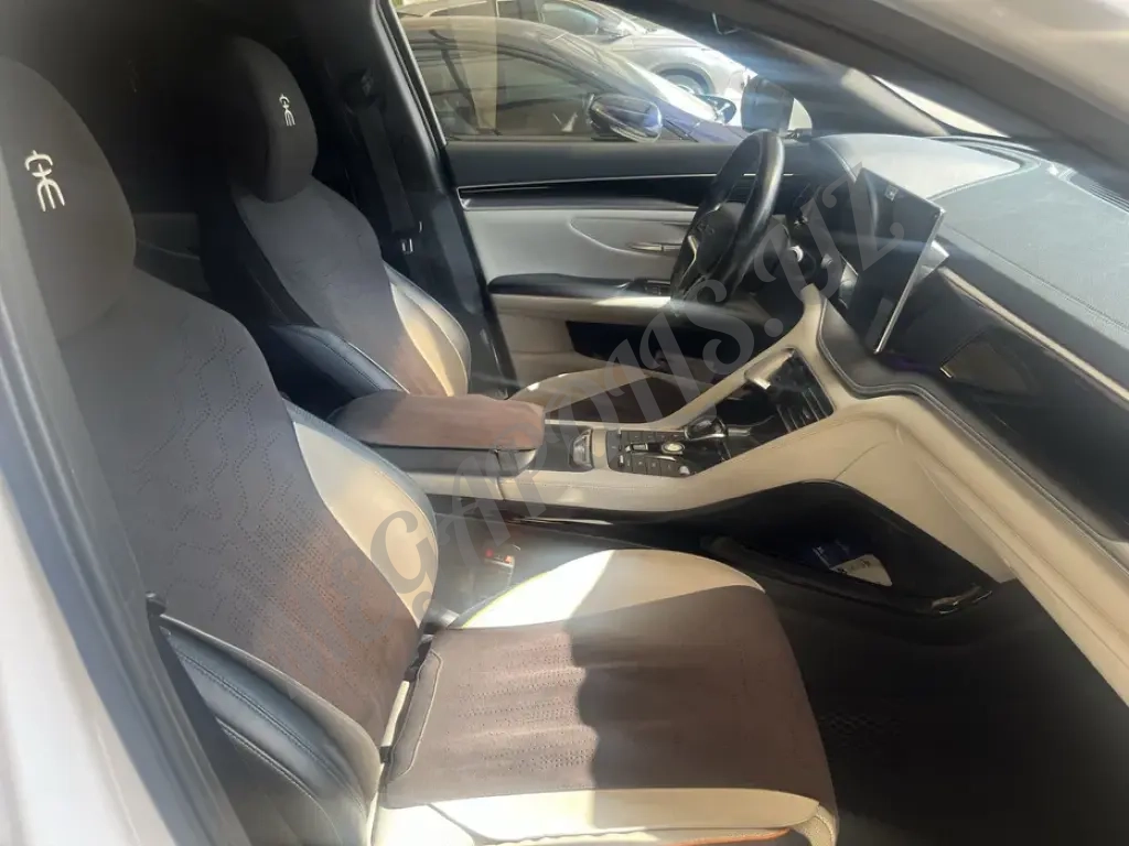 Продаю свою BYD song plus dm-i 2 позиция