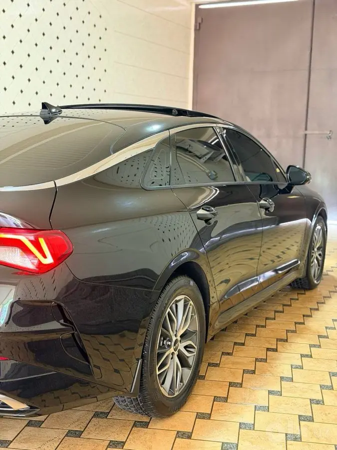 Kia k5 черный цвет