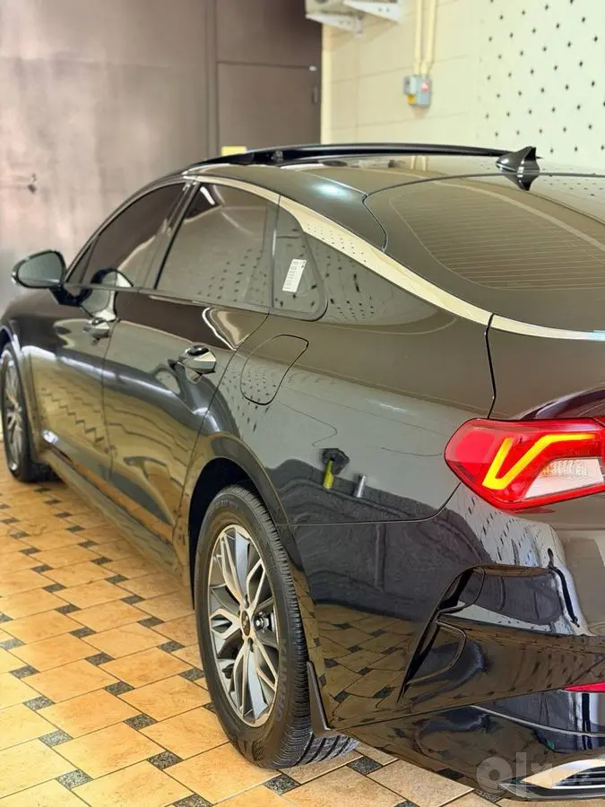 Kia k5 черный цвет