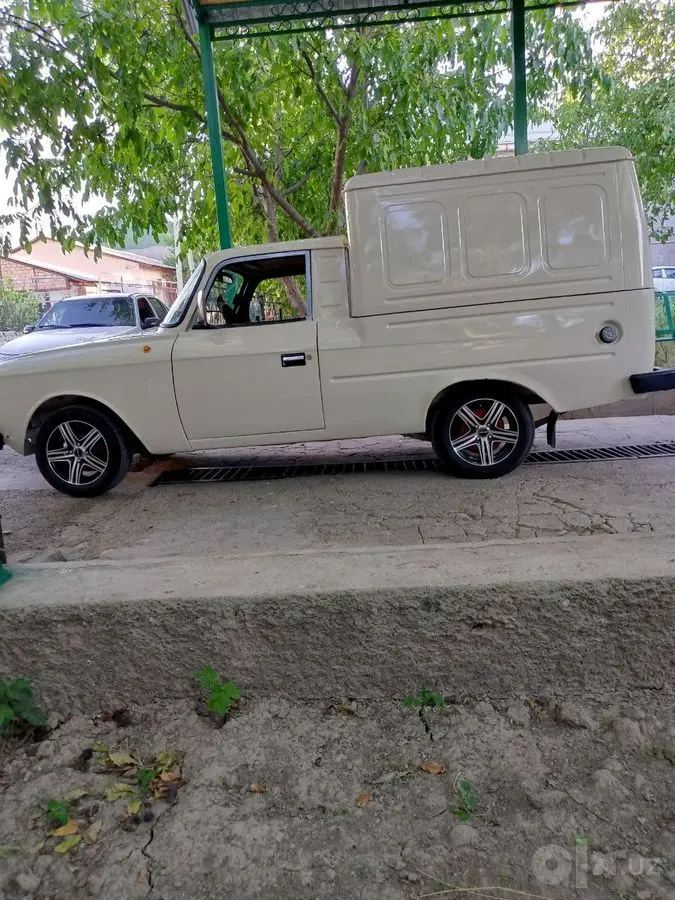 Москвич ИЖ перашкавоз сотилади