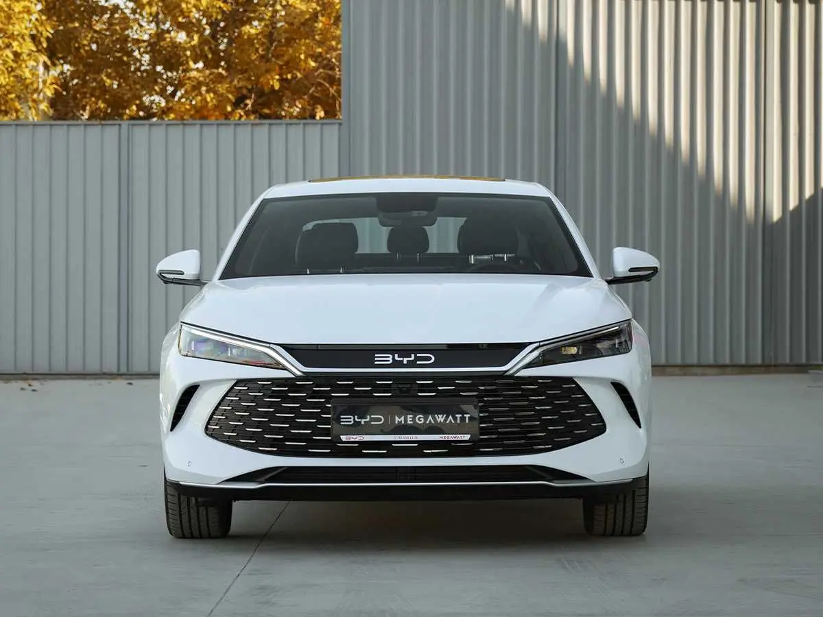 BYD Seal 6, 120 km Flagship