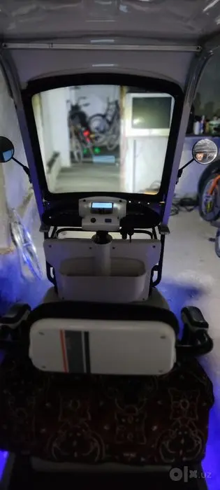 Elektron mobil sotiladi