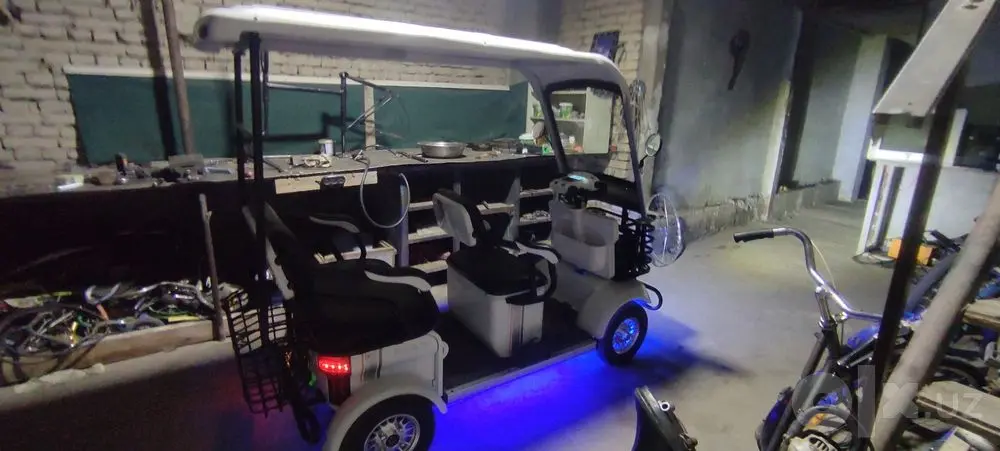 Elektron mobil sotiladi