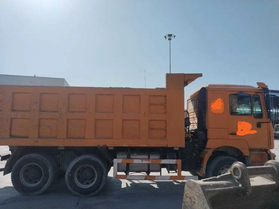 SHACMAN F 3000 Самосвал юк ташувчи техника