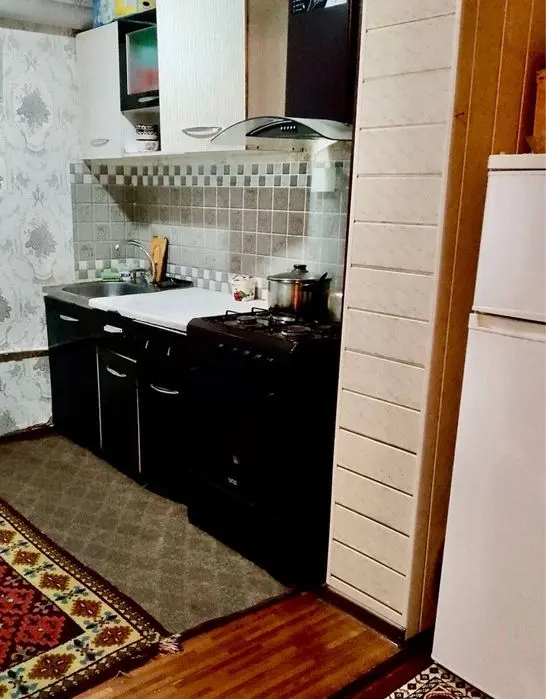 Продаётся 3 ком в 8 микрорайоне