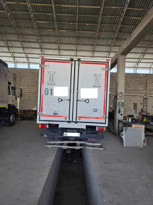 ISUZU NQR 71 PL 5 тн