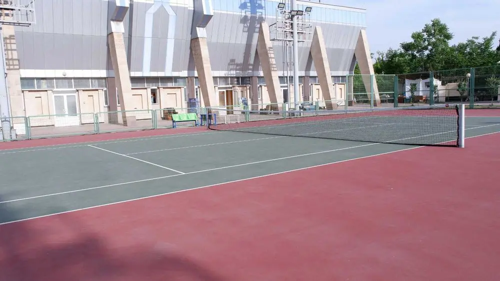 Tennis kort Yunusobod | tennis maydoni | soatlik ijaraga