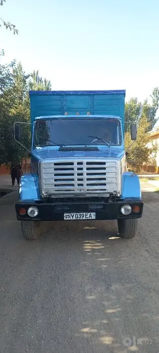 Zil buchok SOTILADI yili 2006 ural mator antifirezda