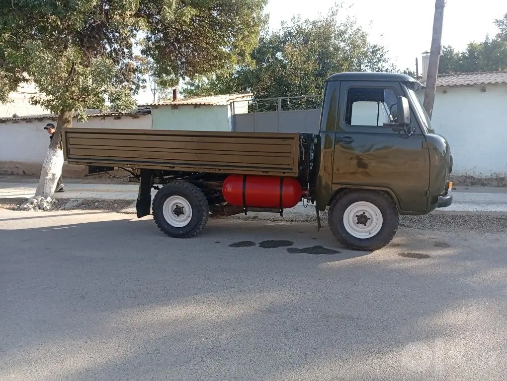 Uaz sotiladi yili 1991