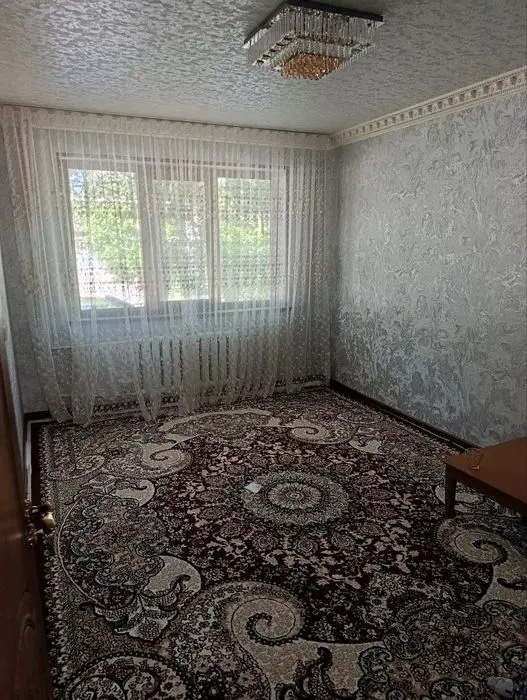 Pridasgir stamatoligani oldidagi Dom  3 xona 1 etaj