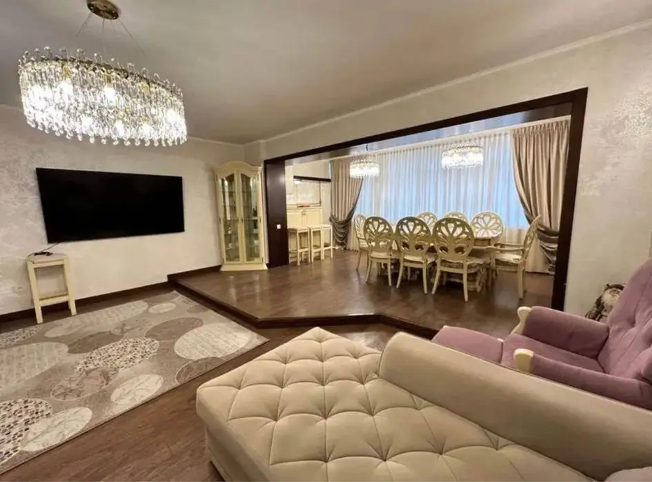 ПРОДАЕТСЯ   Квартира|Ц1 Ул. С. Азимова| 3+2 3/5 144м2