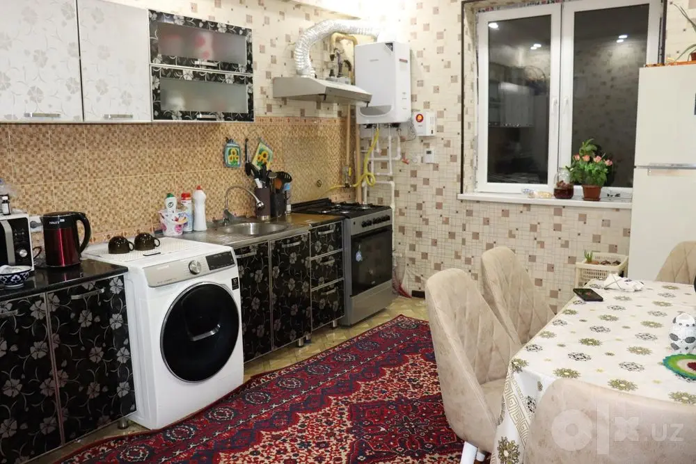 Продается 4-комнатная квартира в новостройке, учтепа 13 квартал