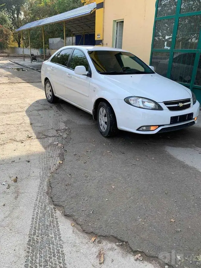 Gentra 2015 1evro 230.000 prabek 8.800,$
