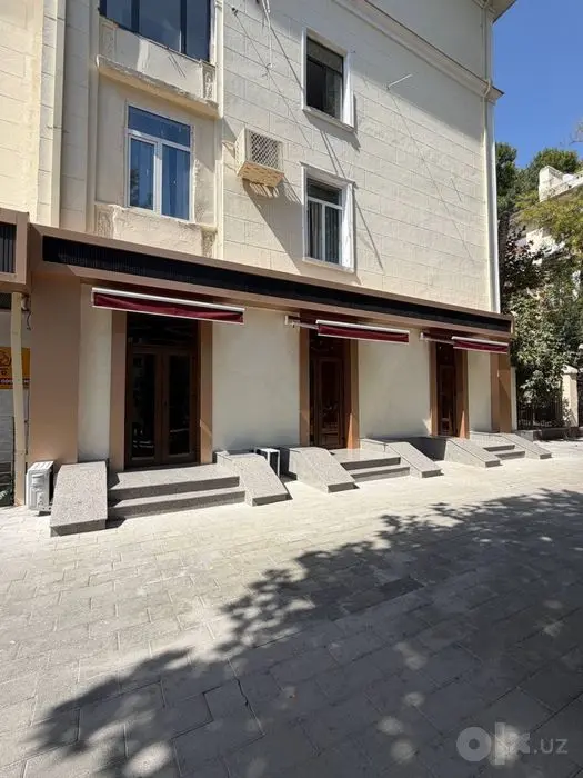 Продается коммерческое помещение орентир Аския базар 240м2