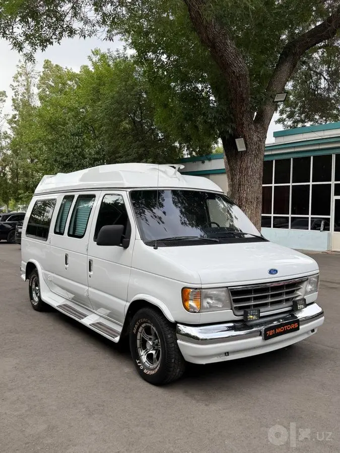 Ford econoline Dom na kolesa