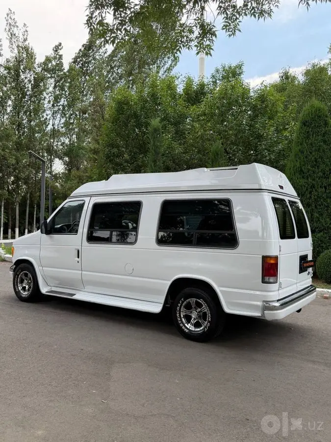 Ford econoline Dom na kolesa
