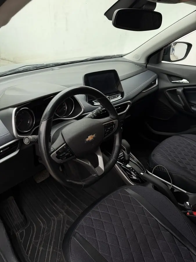 Tracker 2 Premier 2023 Probeg 45 000