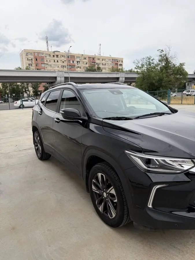 Tracker 2 Premier 2023 Probeg 45 000