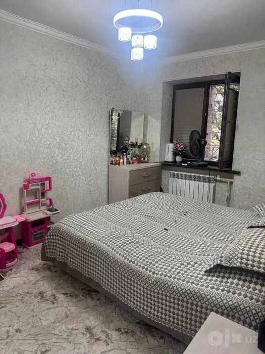 Срочно продаётся квартра 3\1\4 Яккасарайский р-н\Мукимий\