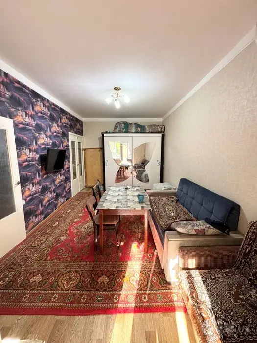 Ттз Ахмад-Югнакий Продается квартира 1/2/5 балкон 2х6 ор-р: Карзинка