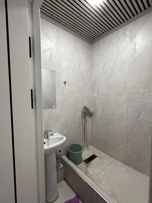 Arenda s17 18 Sebzor biznes ga taklif noturar ofis 

Площадь: 22 м²