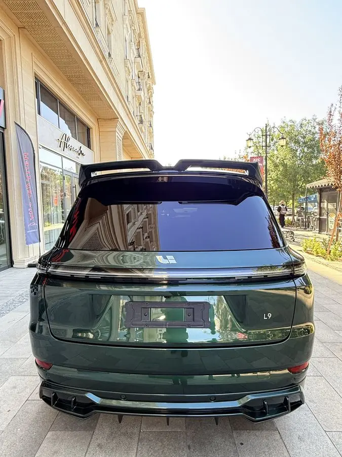 Lixiang L9 ultra polniy broniy