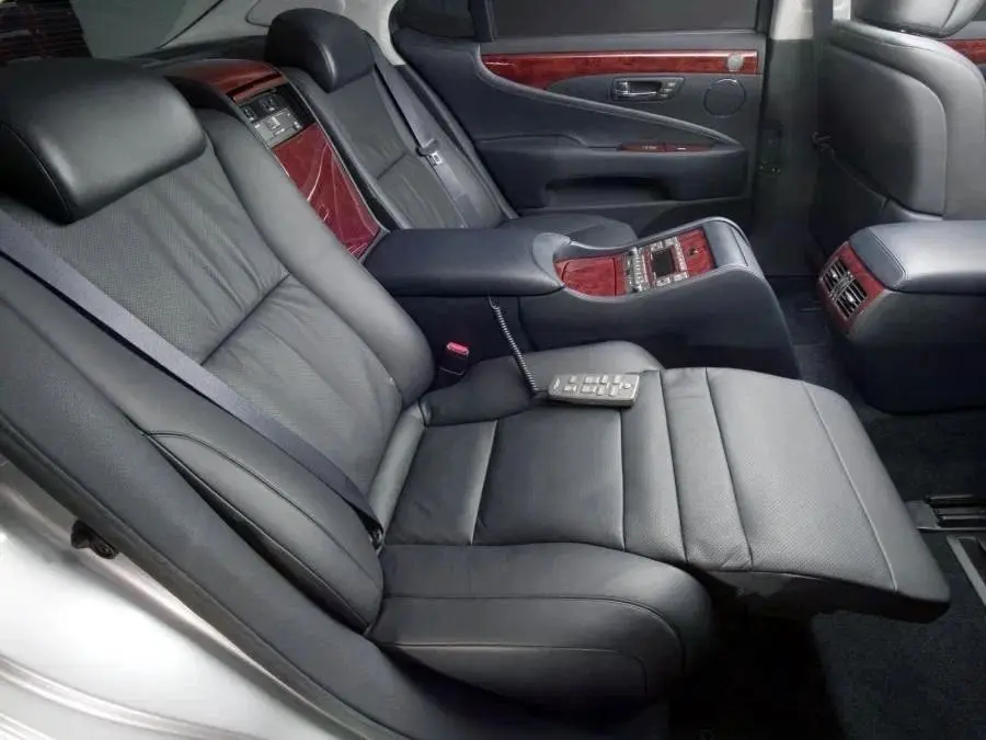 Lexus ls460 long. Ottoman 2008. Legenda