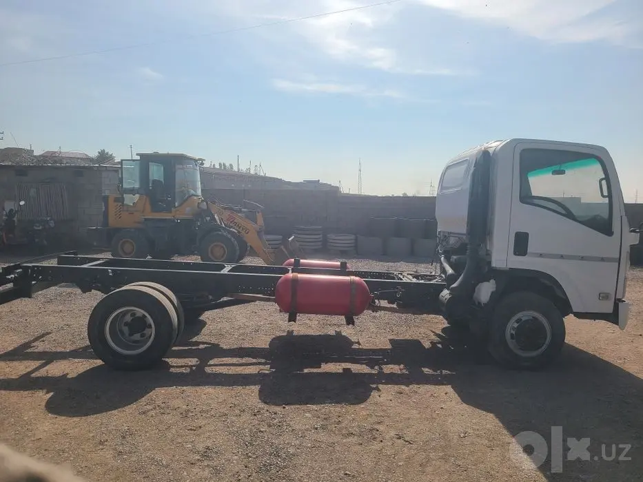 Isuzu 2009й шасси холда сотилади