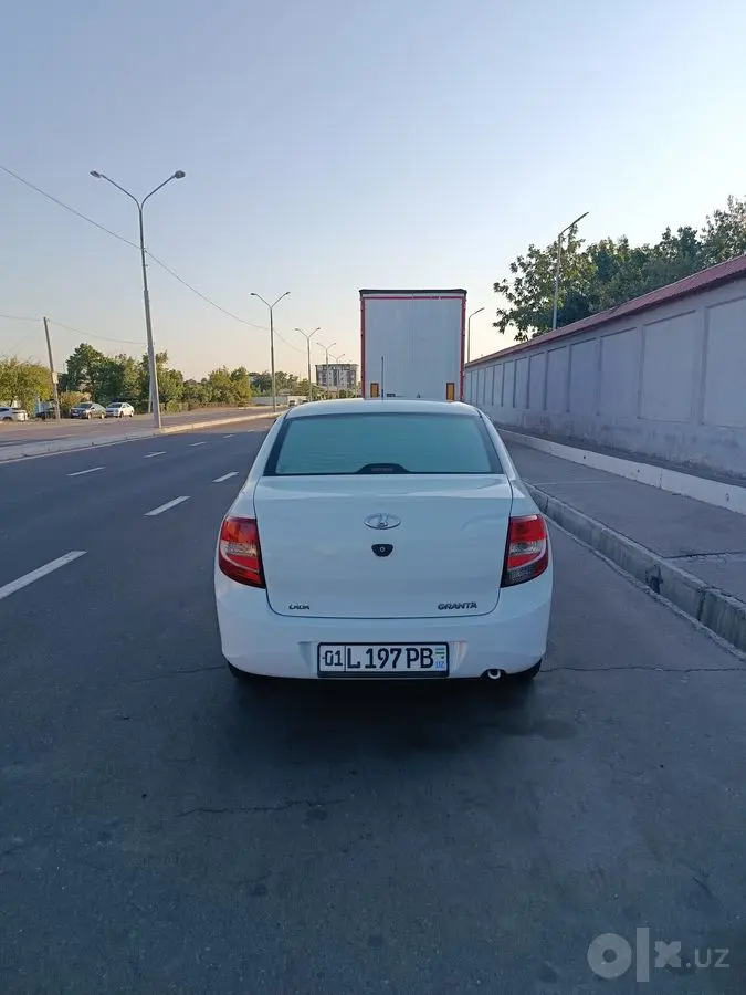 Lada Granta 1.6 2013г